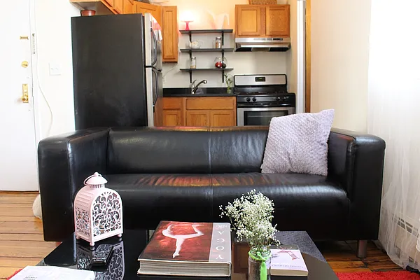 Rented by Nest Seekers International | media 18