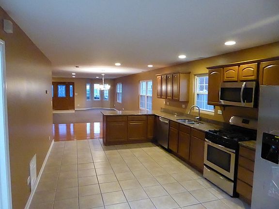 4th image of 105 N 11th Ave Unit 105