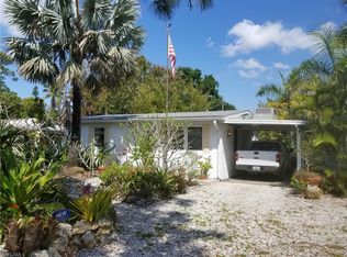 1873 Moreno Ave, Fort Myers, FL 33901