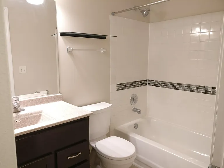hall-bath