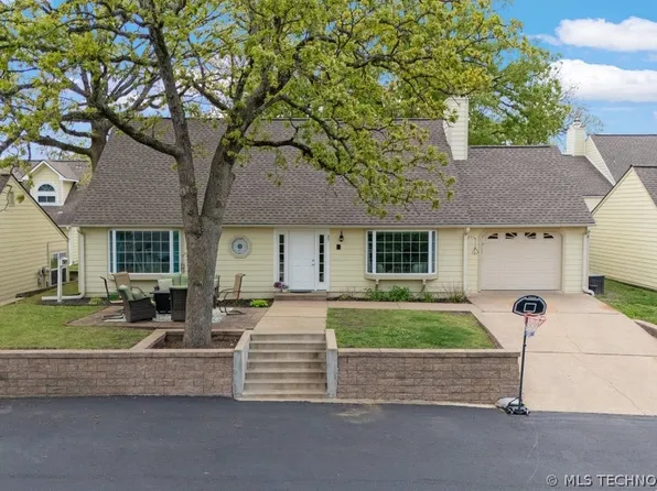 31990 S 624th Pl Unit 37, Grove, OK 74344