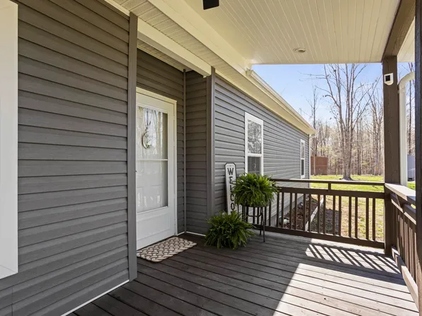 140 Vera Ln, Columbus, NC 28722