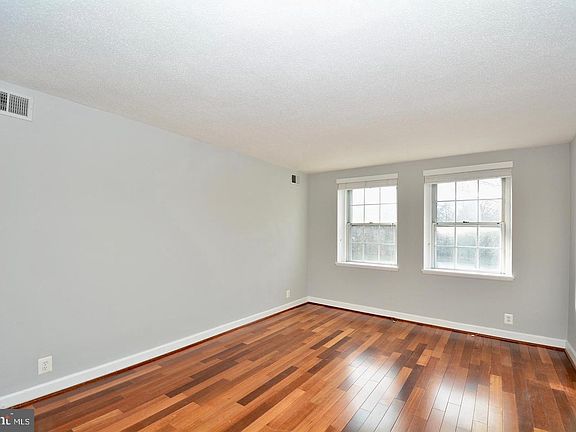 4th image of 4815 31st St S #2