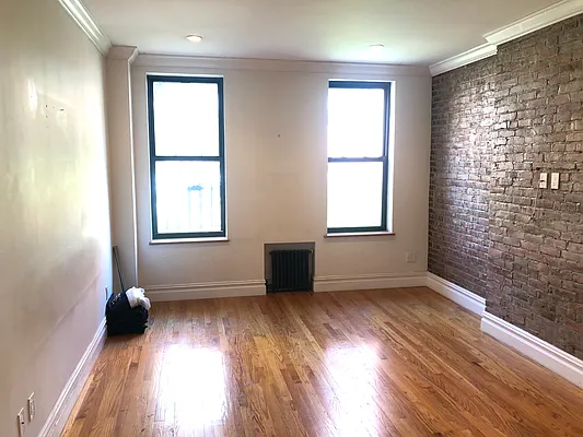 Rented by Meraki Realty LLC | media 11