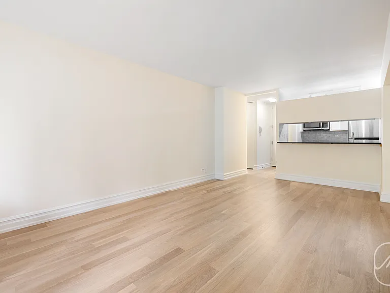 145 W 67th St #5B — Photo 7