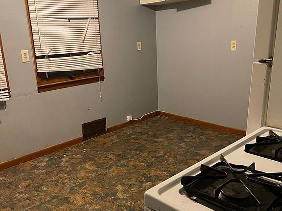 5th image of 8516 W Greenfield Ave