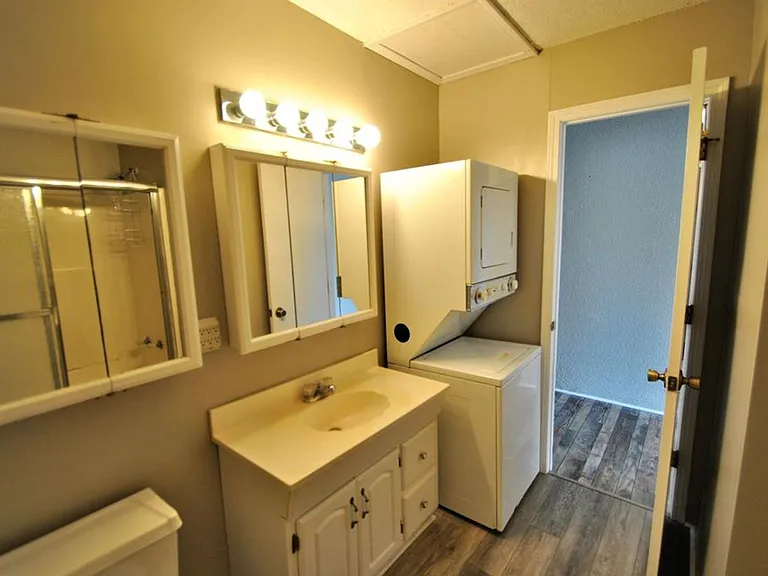 65 Wilshire Heights Dr — Photo 8