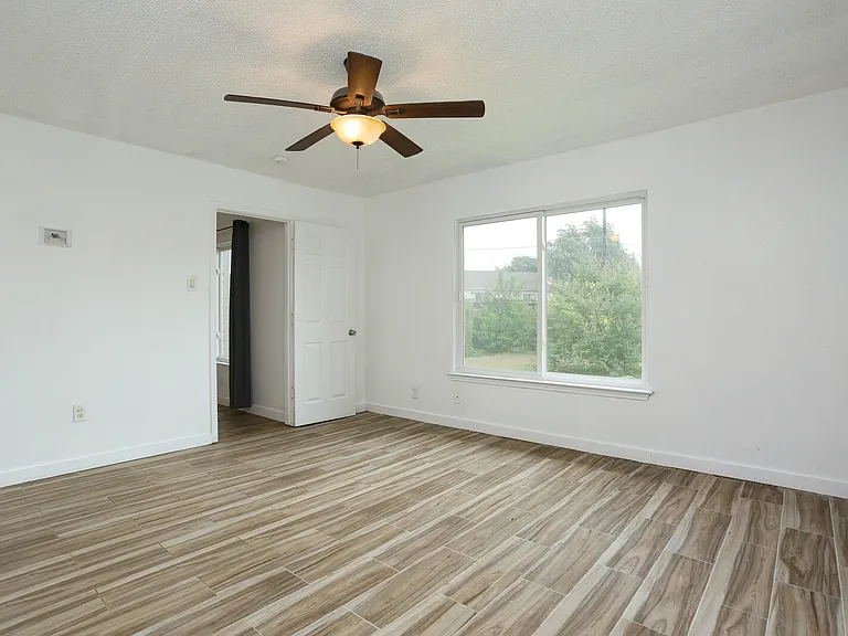 7068 Beech Trail Dr — Photo 10
