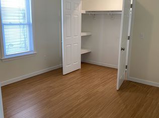 10 Sterling St #3, Worcester, MA 01610