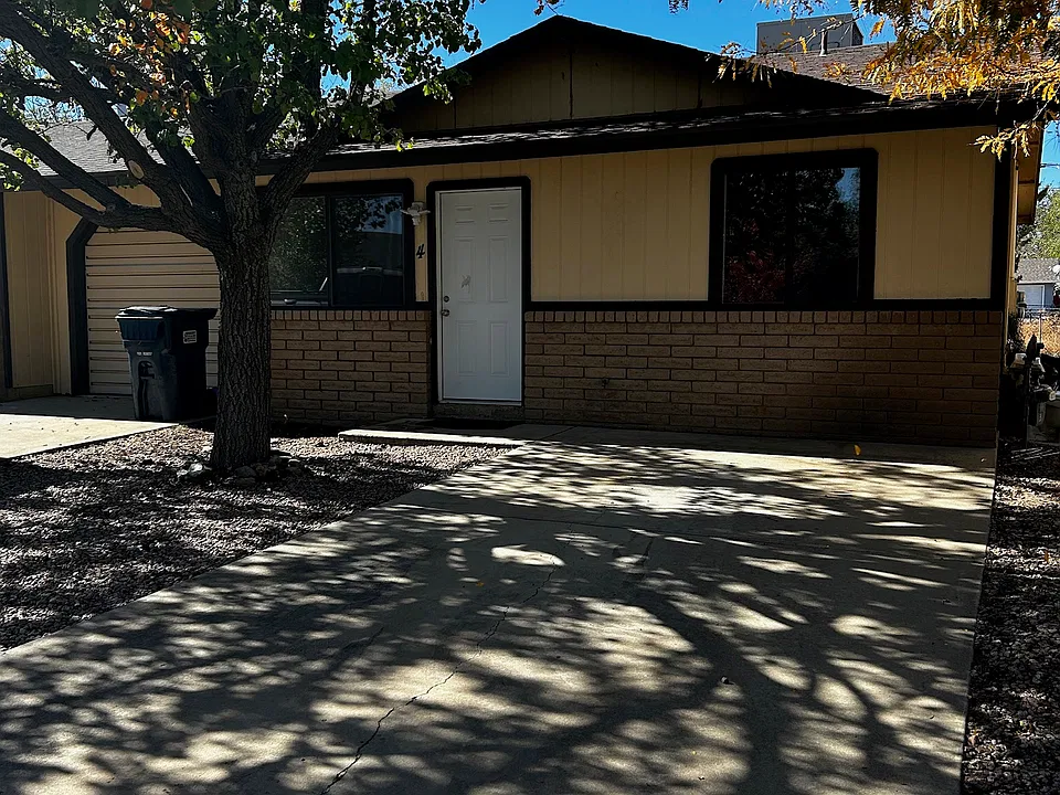 3184 N Corrine Dr #4