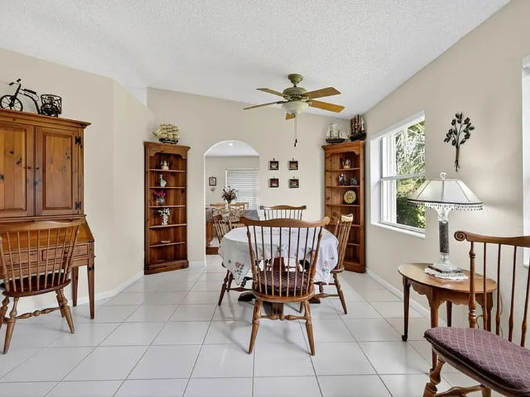 1520 S Club Dr — Photo 4