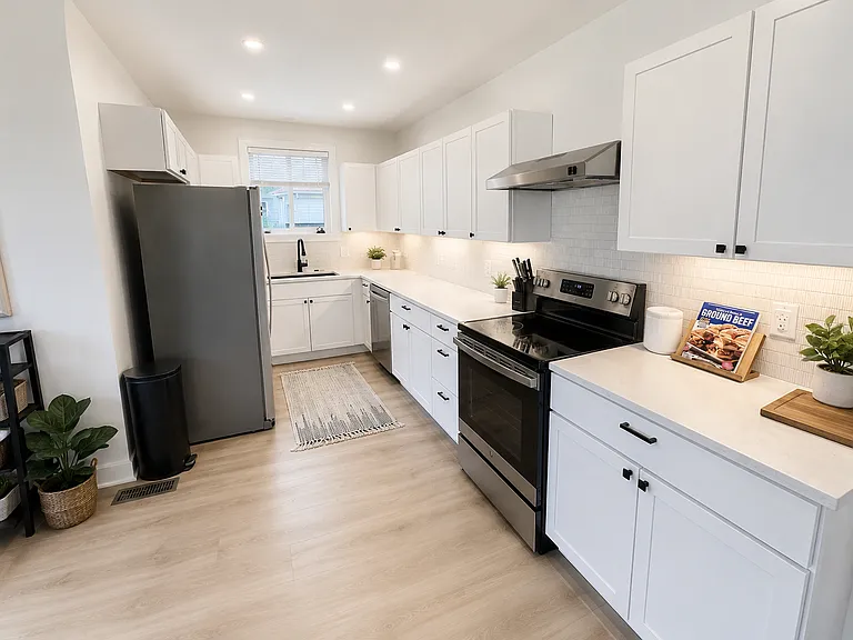 427 Carol St — Photo 4