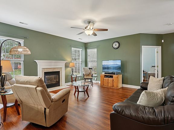 4th image of 1320 Autumn Springs Ln