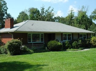 49 Conklingtown Rd, Chester, NY 10918