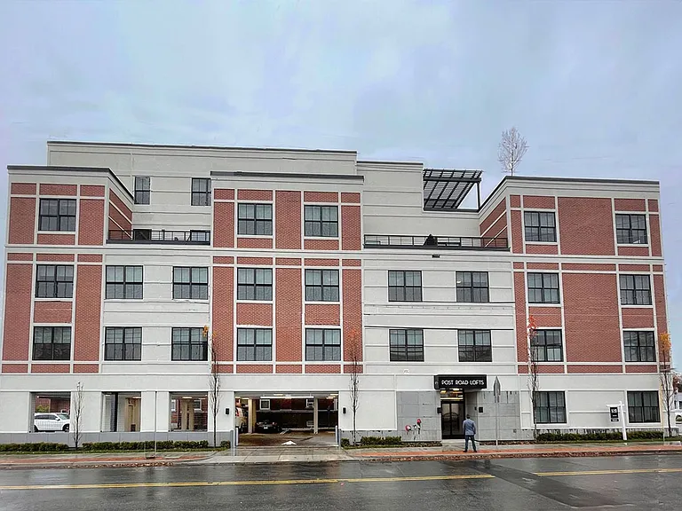 Post Road Lofts — Photo 11