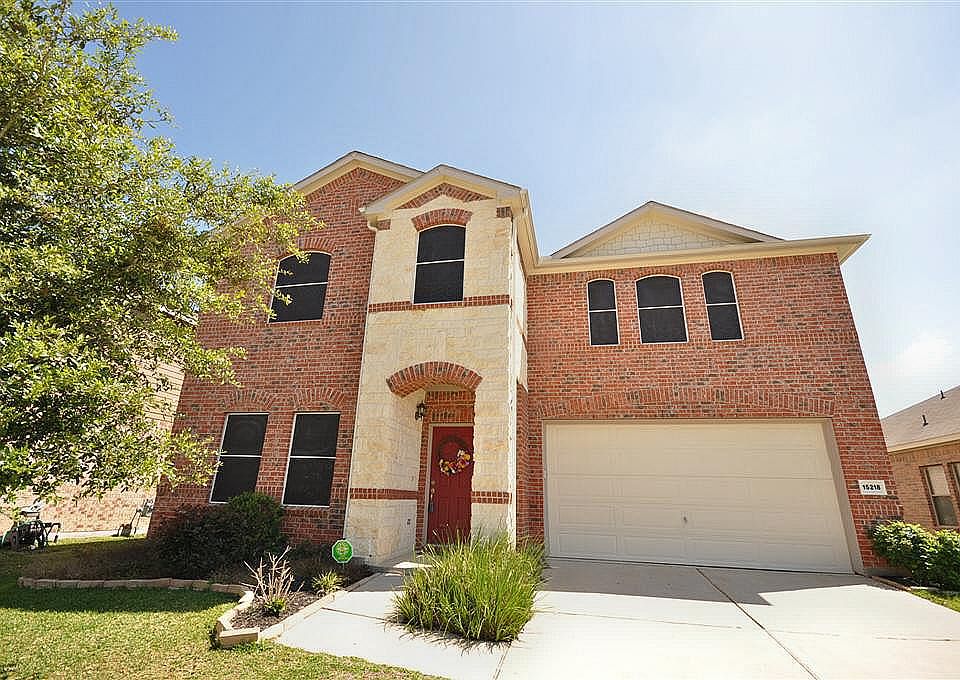 1st image of 15218 Bartlett Landing Dr
