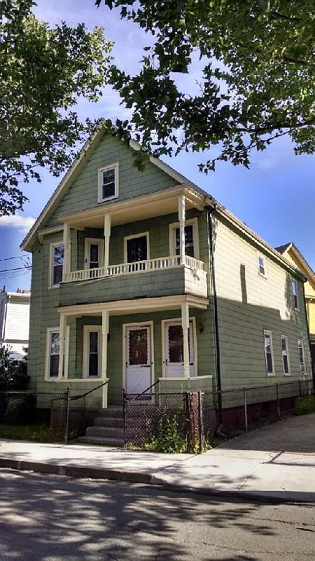Building Photo - Harrison St