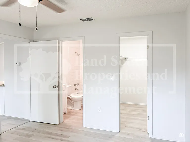 814 Osceola St #11-1-12 — Photo 10