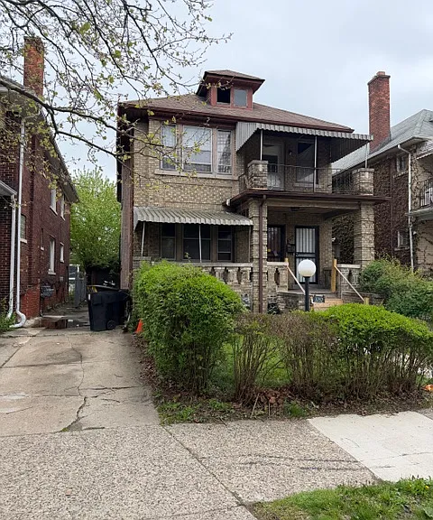 3757 Blaine St — Photo 1