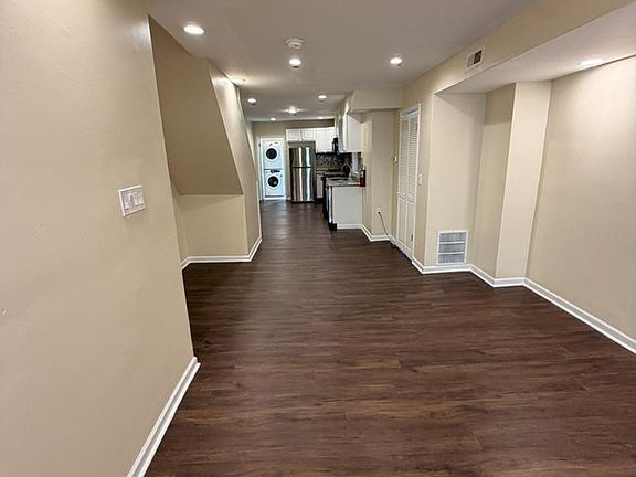 4th image of 2003 S 7th St Floor 2