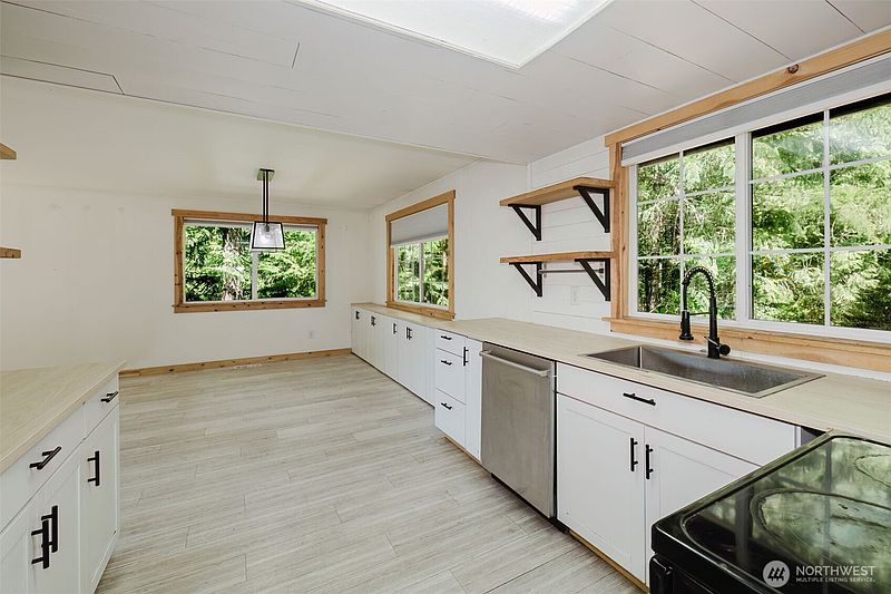 5th image of 8325 Seabeck Highway NW