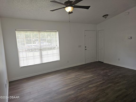 5th image of 1115 4th St