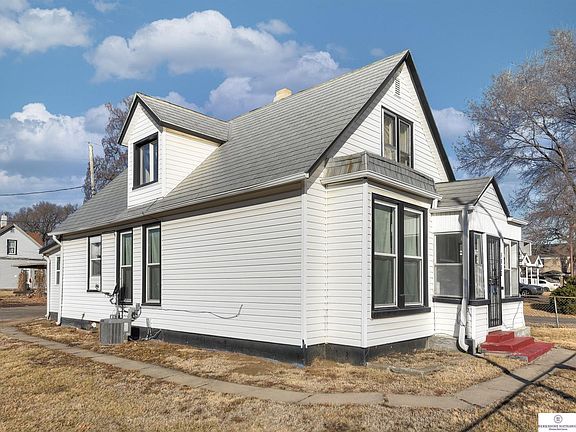 3rd image of 3210 N 24th Ave