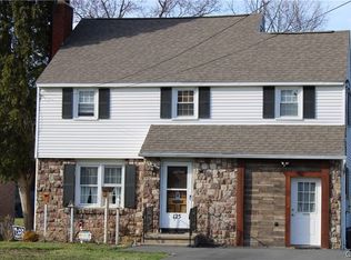 125 Oakley Dr E, Syracuse, NY 13205