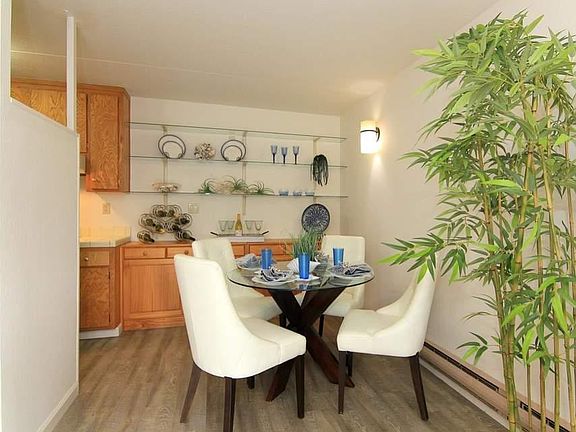 3rd image of 180 Dakota Ave APT 12