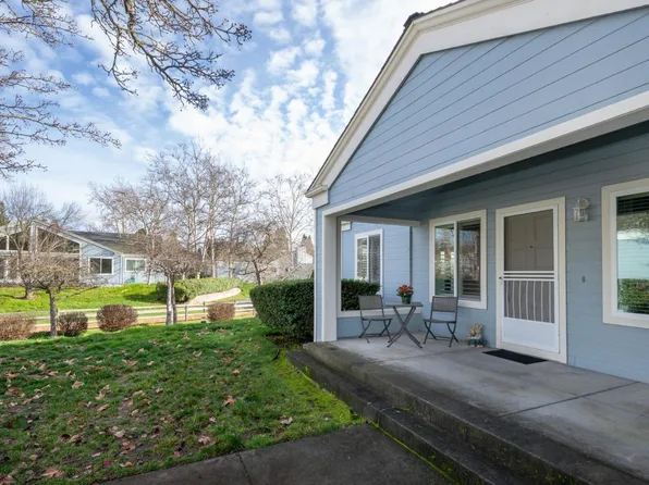 9148 Lakewood Drive, Windsor, CA 95492