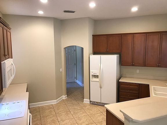 5th image of 3451 Olympic Dr