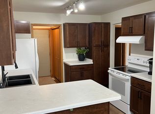 5504 Creamery Rd, Mc Farland, WI 53558