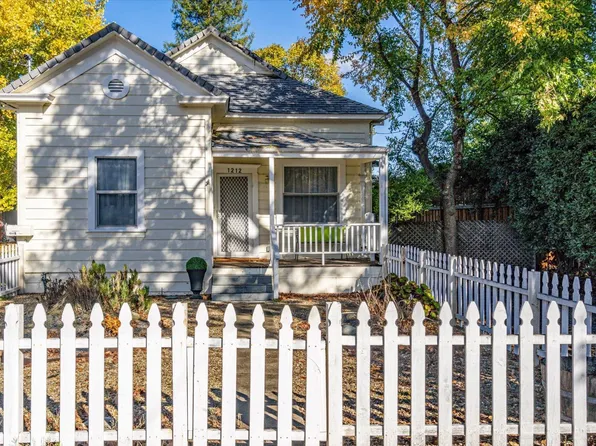 1212 Edwards Street, St. Helena, CA 94574