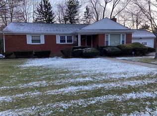 18635 San Diego Blvd, Lathrup Village, MI 48076