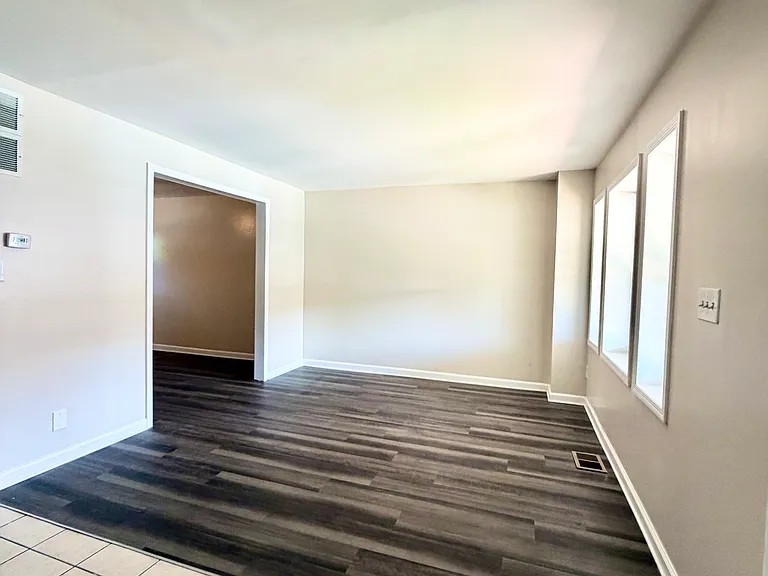 5417 Nelson Ave — Photo 4