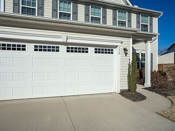 5th image of 132 Thames Valley Dr