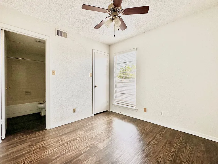 2803 Hemphill Park #B201 — Photo 13