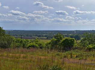 2 Scenic Vistas Dr, Fredericksburg, TX 78624