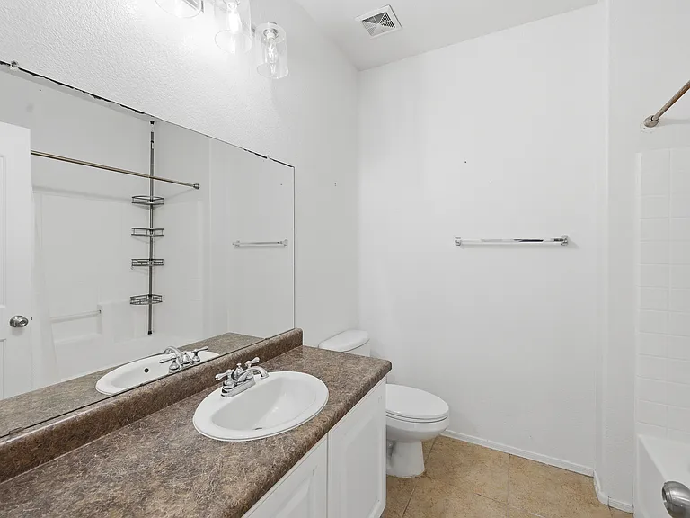 12175 W Chase Ln — Photo 32