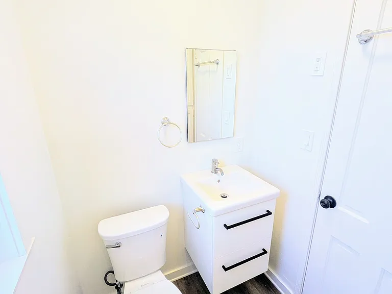 10999 Culver Blvd — Photo 7