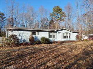 241 Red Oak Dr, Stokesdale, NC 27357