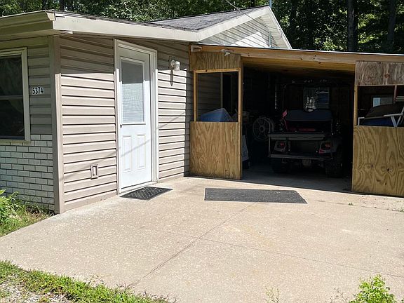 3rd image of 5374 Blueberry Dr