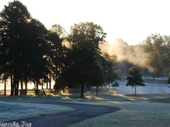 133 Arlington Park Dr, Hot Springs National Park, AR 71901