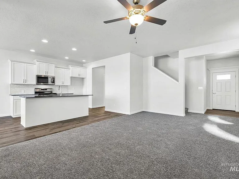 3068 N Laughridge Ave — Photo 5