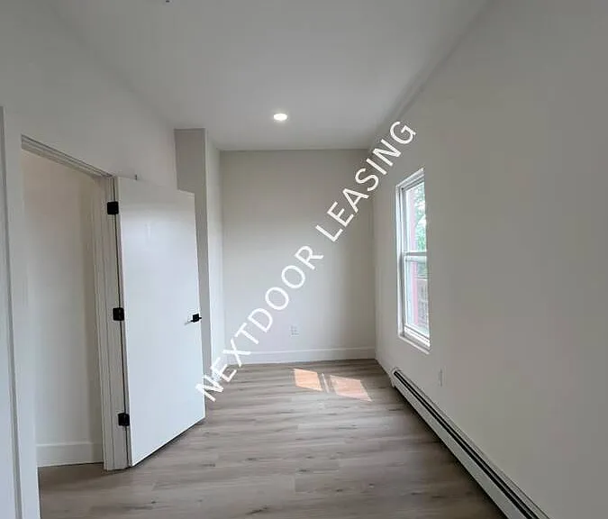 530 W Side Ave #3LM — Photo 6