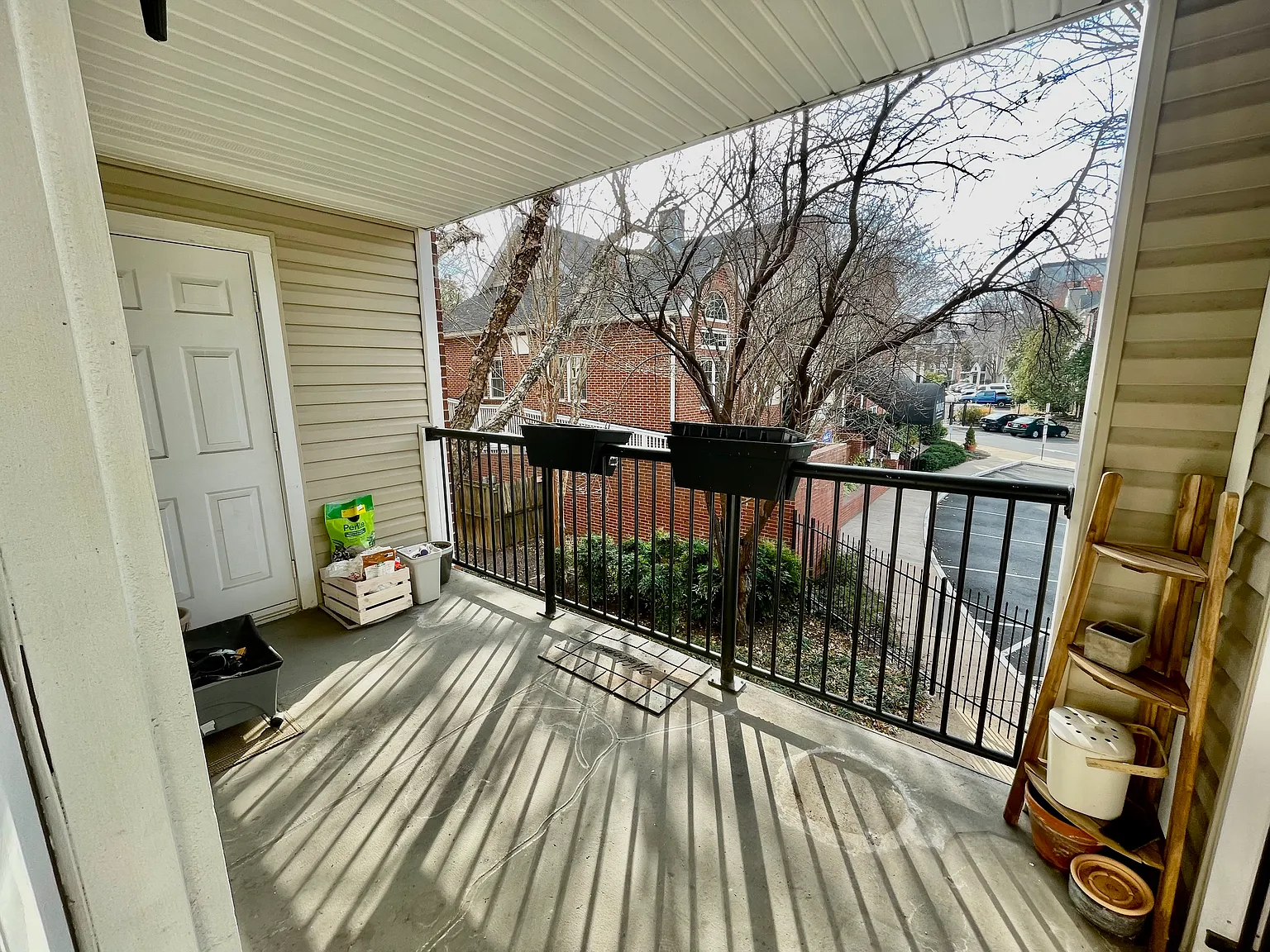 1 bed, 640 sqft, $1,980 — Photo 2