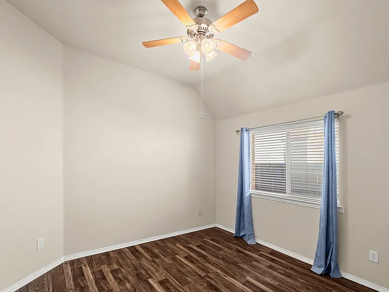 8004 Heritage Palms Trl — Photo 16