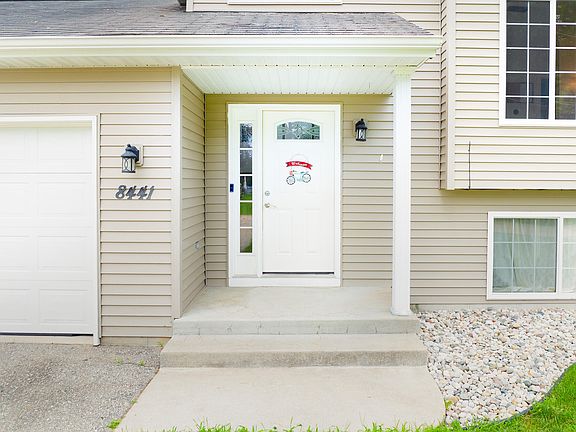 2nd image of 8441 Pontiac Dr