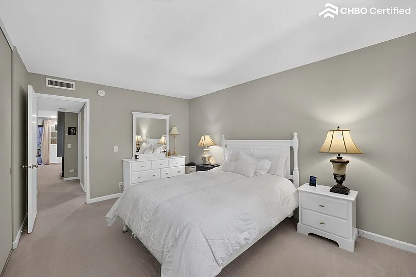 Saratoga Executive Family Housing — Photo 2