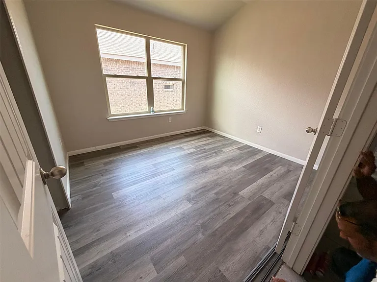 1925 Alvarado Dr — Photo 10